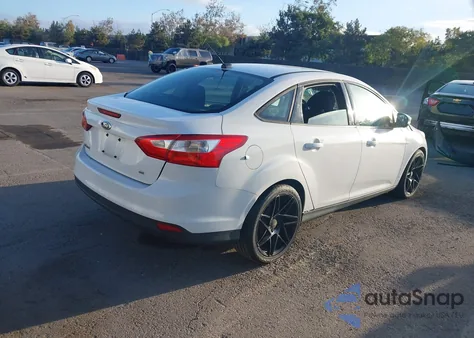 2014 Ford Focus Se from USA, damaged, VIN 1FADP3F25EL461777
